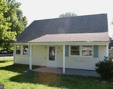 124 Stratford Avenue - Photo Thumbnail 2