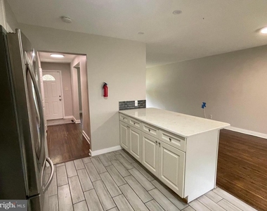 209 Maine Avenue - Photo Thumbnail 8