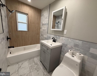26 Oakland Street - Photo Thumbnail 10