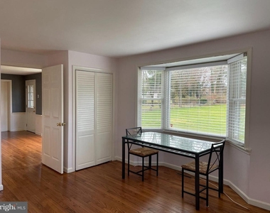 320 Evergreen Drive - Photo Thumbnail 9