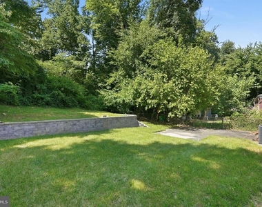 1921 Ruatan Street - Photo Thumbnail 17