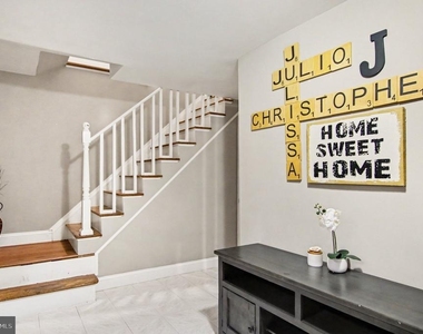 1405 Peachwood Lane - Photo Thumbnail 4