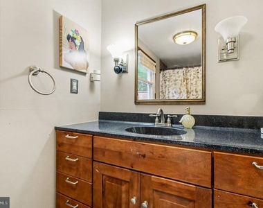 1405 Peachwood Lane - Photo Thumbnail 15