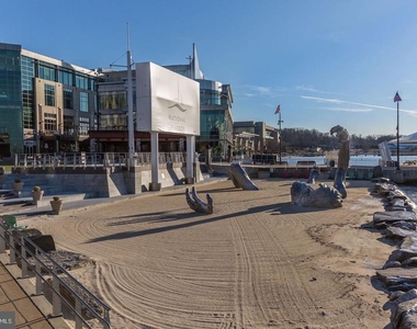 100 Saint Ives Place - Photo Thumbnail 23