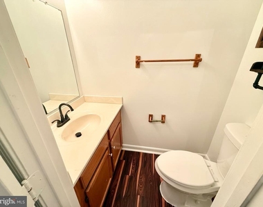 6001 Surrey Square Lane - Photo Thumbnail 15