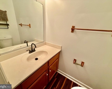 6001 Surrey Square Lane - Photo Thumbnail 16
