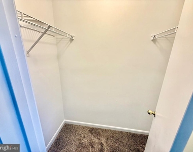 6001 Surrey Square Lane - Photo Thumbnail 22
