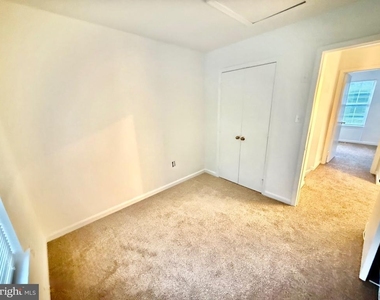 6001 Surrey Square Lane - Photo Thumbnail 27