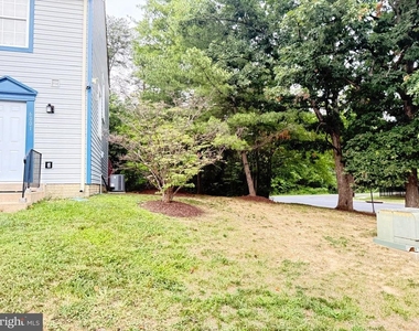 6001 Surrey Square Lane - Photo Thumbnail 34