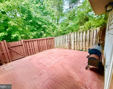 6001 Surrey Square Lane - Photo Thumbnail 33