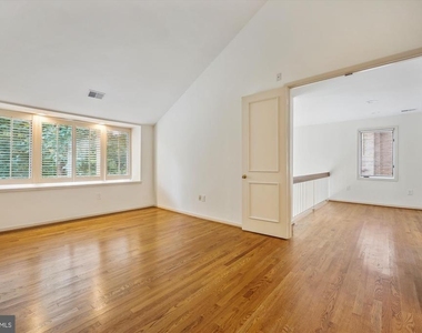 6 Goldleaf Court - Photo Thumbnail 13