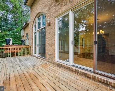 6 Goldleaf Court - Photo Thumbnail 5