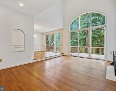 6 Goldleaf Court - Photo Thumbnail 3