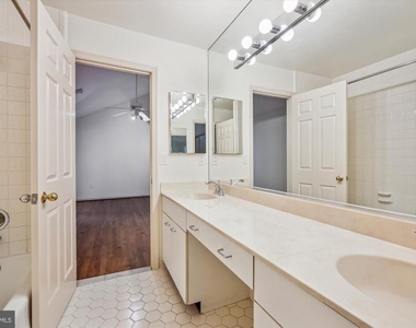 6 Goldleaf Court - Photo Thumbnail 18