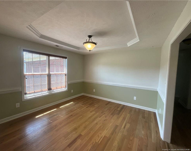 404 Windover Drive - Photo Thumbnail 4