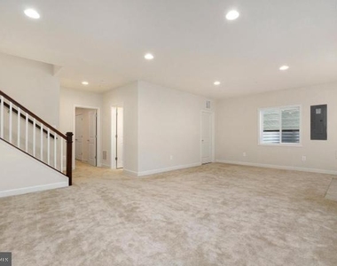 13905 Bufflehead Street - Photo Thumbnail 20