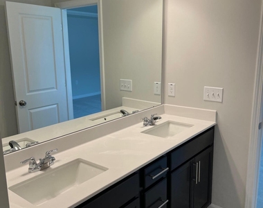 192 Tumbling Rock Way - Photo Thumbnail 25