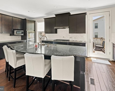13940 Estuary Drive - Photo Thumbnail 4