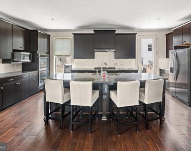13940 Estuary Drive - Photo Thumbnail 3