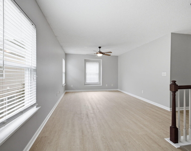 2944 Glade Aster Court - Photo Thumbnail 19