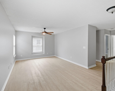 2944 Glade Aster Court - Photo Thumbnail 21