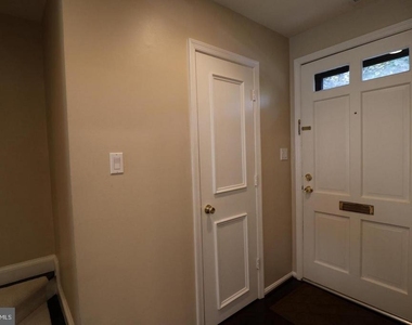 748 Azalea Drive - Photo Thumbnail 19