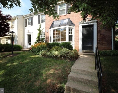 748 Azalea Drive - Photo Thumbnail 24