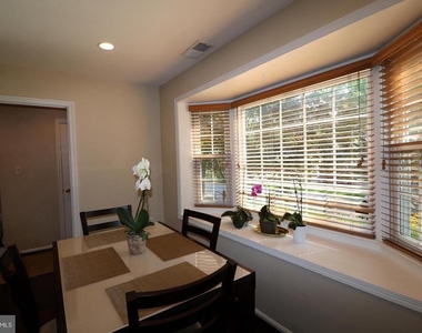 748 Azalea Drive - Photo Thumbnail 11