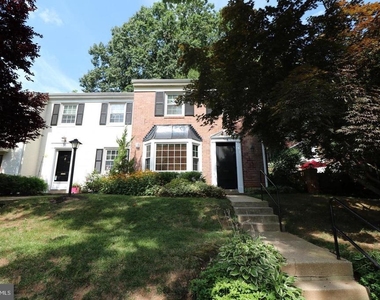748 Azalea Drive - Photo Thumbnail 25