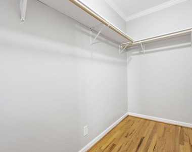 301 N 9th - Photo Thumbnail 20