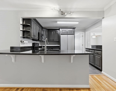 301 N 9th - Photo Thumbnail 12