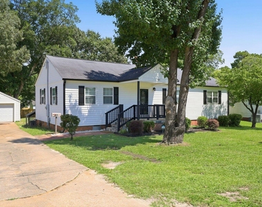 301 N 9th - Photo Thumbnail 1