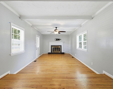 301 N 9th - Photo Thumbnail 4