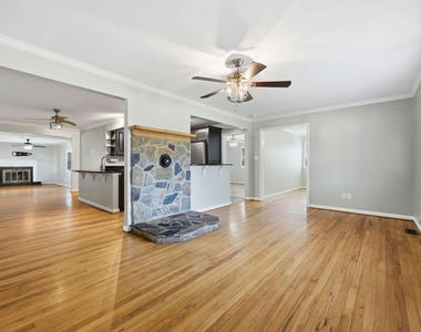 301 N 9th - Photo Thumbnail 24