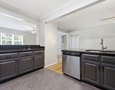 301 N 9th - Photo Thumbnail 10