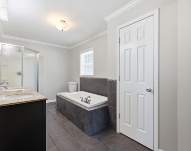 301 N 9th - Photo Thumbnail 21