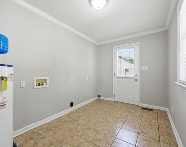 301 N 9th - Photo Thumbnail 32