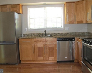 17407 Gallagher Way - Photo Thumbnail 9
