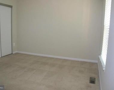 17407 Gallagher Way - Photo Thumbnail 17