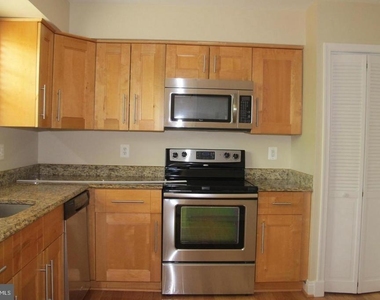 17407 Gallagher Way - Photo Thumbnail 8