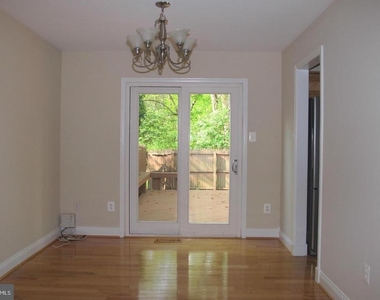 17407 Gallagher Way - Photo Thumbnail 4