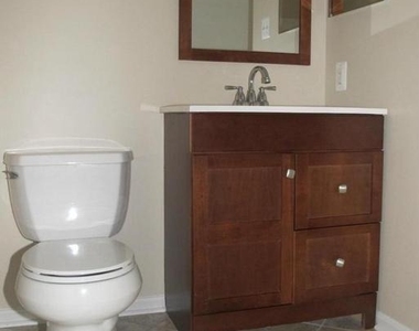 17407 Gallagher Way - Photo Thumbnail 14