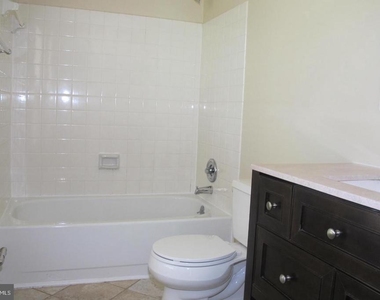 17407 Gallagher Way - Photo Thumbnail 18