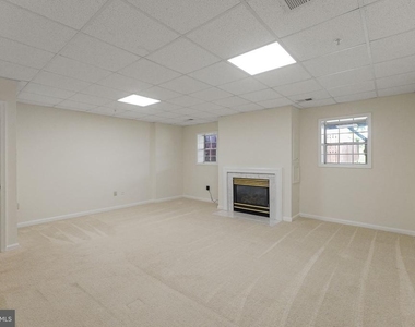 2209 Bear Valley Terrace - Photo Thumbnail 23