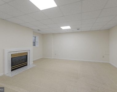 2209 Bear Valley Terrace - Photo Thumbnail 22