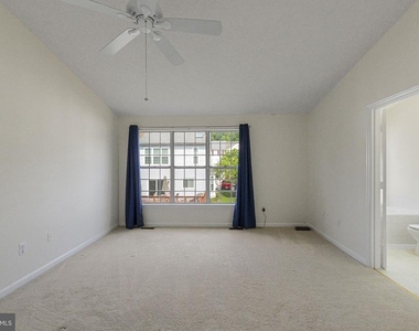 2209 Bear Valley Terrace - Photo Thumbnail 10
