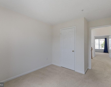 2209 Bear Valley Terrace - Photo Thumbnail 19