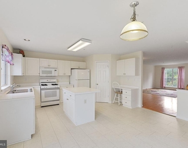 2209 Bear Valley Terrace - Photo Thumbnail 6