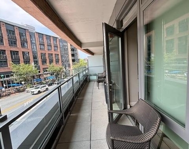 7171 Woodmont Avenue - Photo Thumbnail 34
