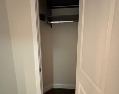 7171 Woodmont Avenue - Photo Thumbnail 19